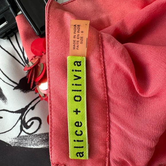 Alice & Olivia sparkly, tomato red mini skirt. Size 0. - Picture 3 of 3